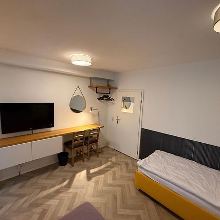 Zentrumsnahes Monteurszimmer Erfurt Eksteriør bilde